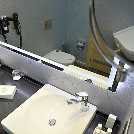 Ξενοδοχείο Inci Class